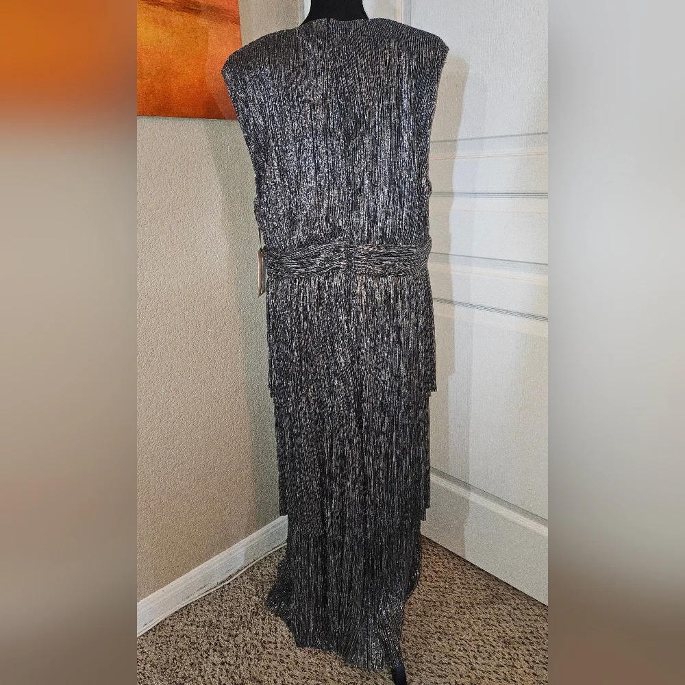 NWT Halogen Metallic Silver And Black Midi Dress
